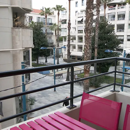 Modern Deluxe Two-bedroom Apartamento Cannes