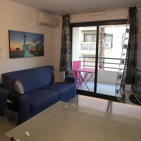 Modern Deluxe Two-bedroom Apartamento Cannes
